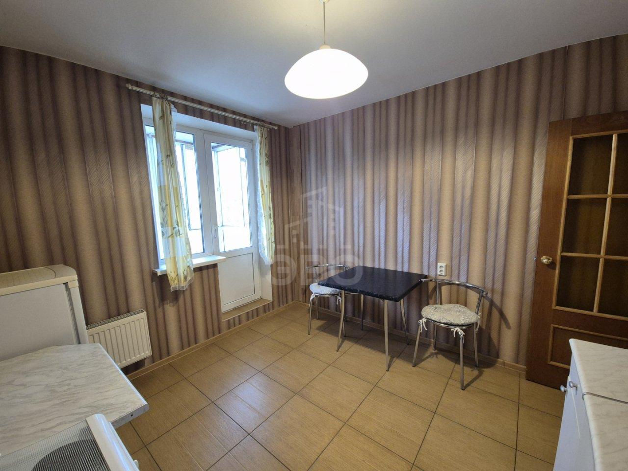 однокомнатная квартира в Санкт-Петербурге по адресу: Комендантский проспект, 17, к 1