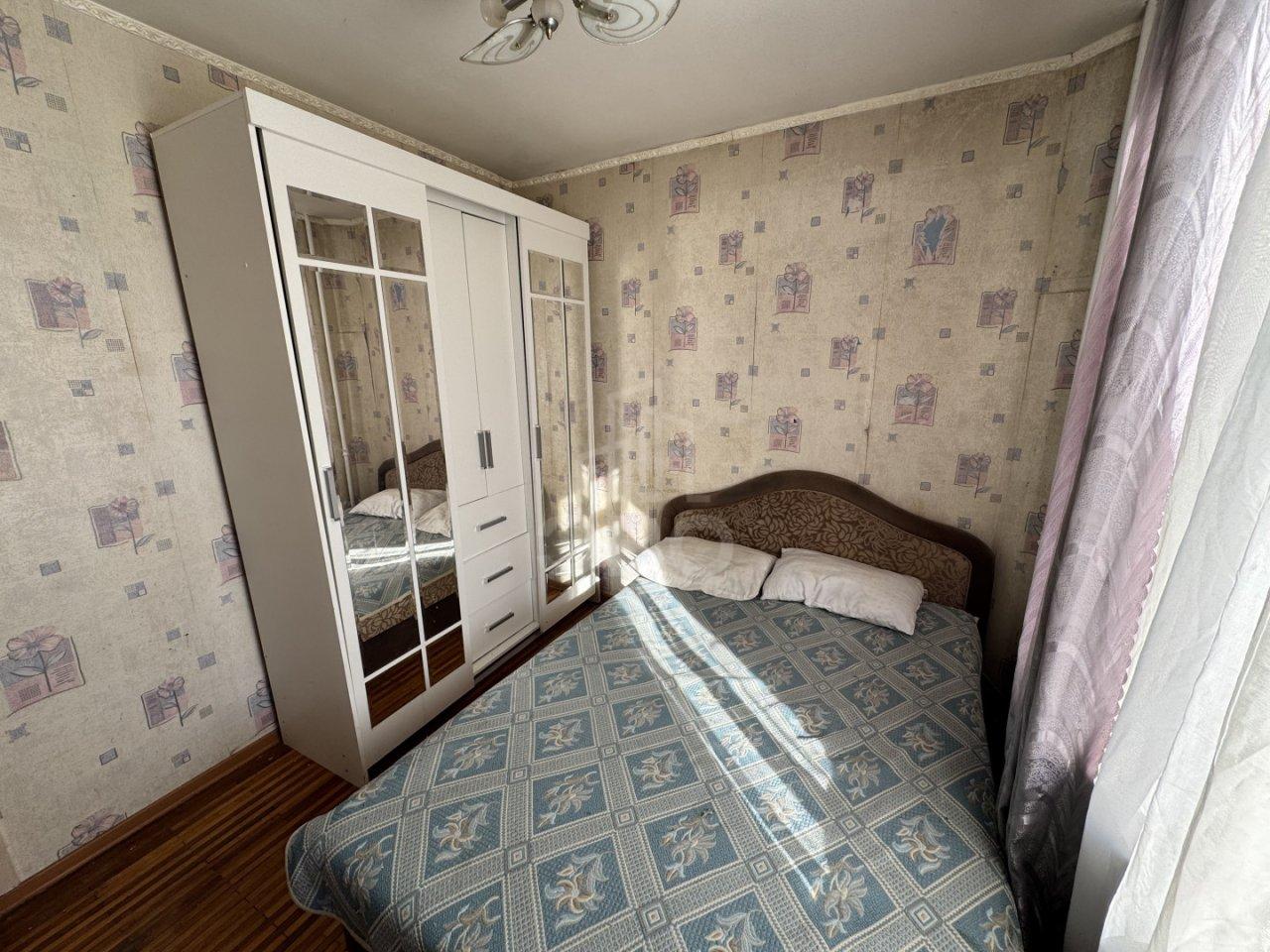 трехкомнатная квартира в Санкт-Петербурге по адресу: Танкиста Хрустицкого ул., 17