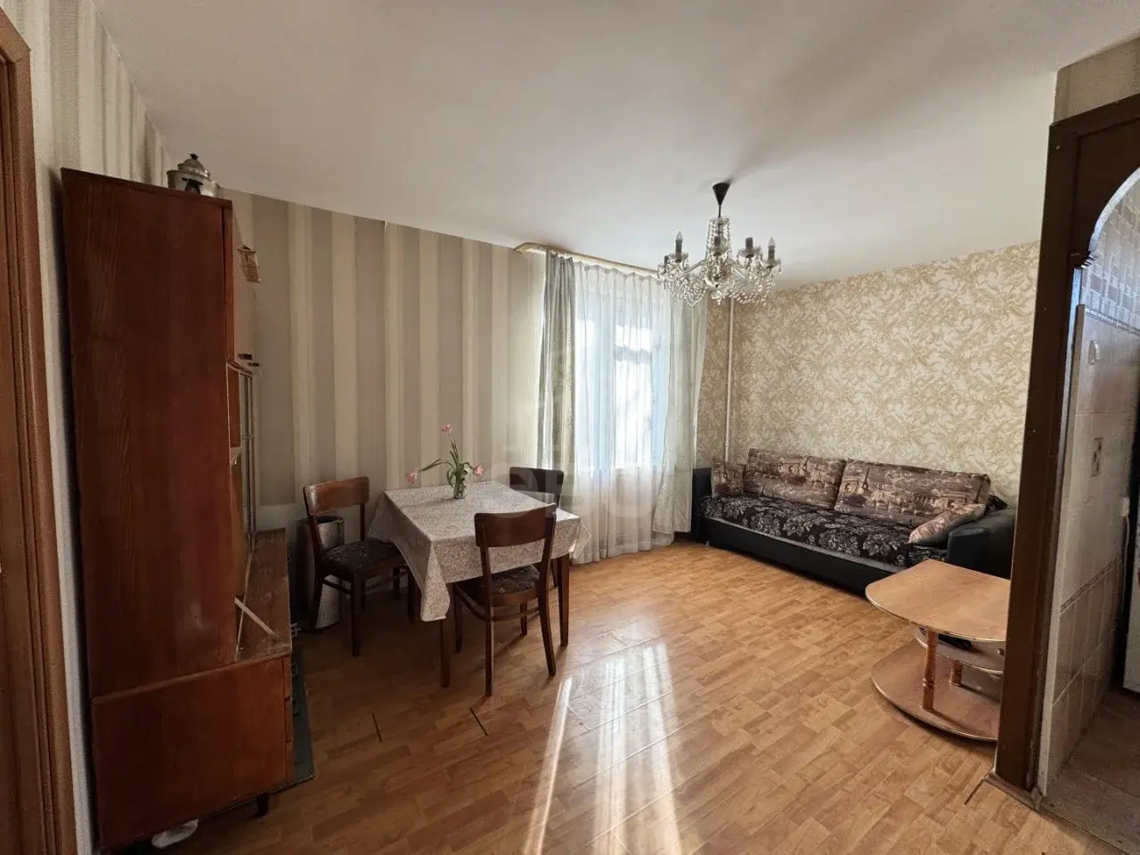 трехкомнатная квартира в Санкт-Петербурге по адресу: Танкиста Хрустицкого ул., 17