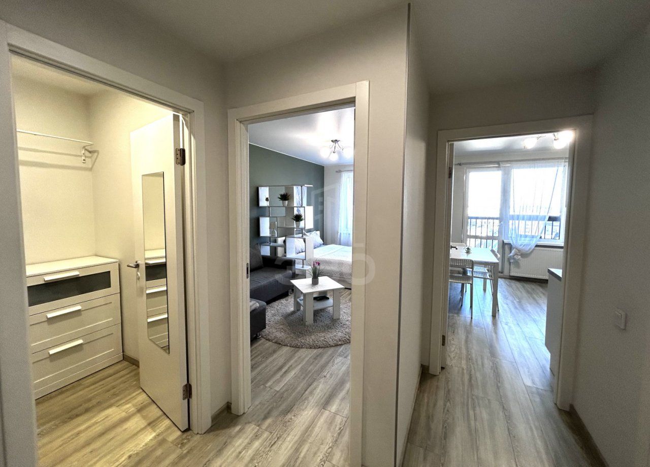 однокомнатная квартира в Санкт-Петербурге по адресу: Салова ул., 61, к 1