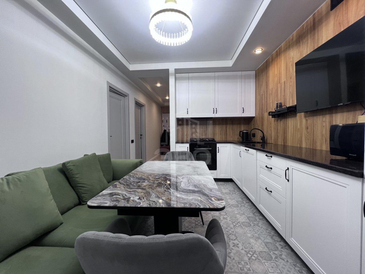 трехкомнатная квартира в Санкт-Петербурге по адресу: Марата ул., 62