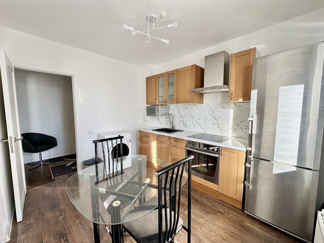 однокомнатная квартира в Санкт-Петербурге по адресу: Пахомовская ул., 26