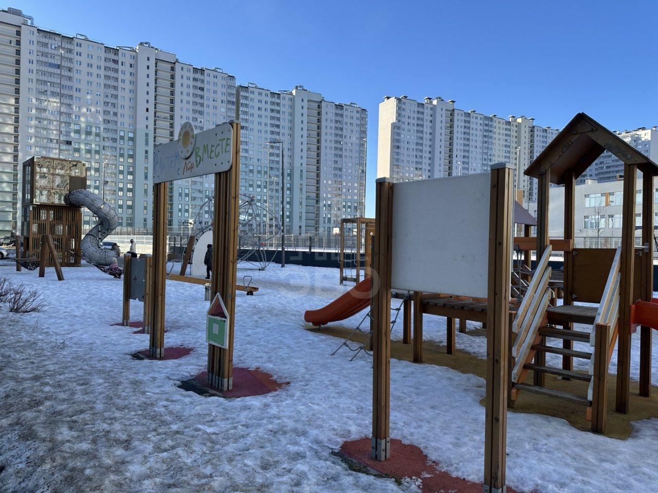 однокомнатная квартира в Санкт-Петербурге по адресу: Пахомовская ул., 26