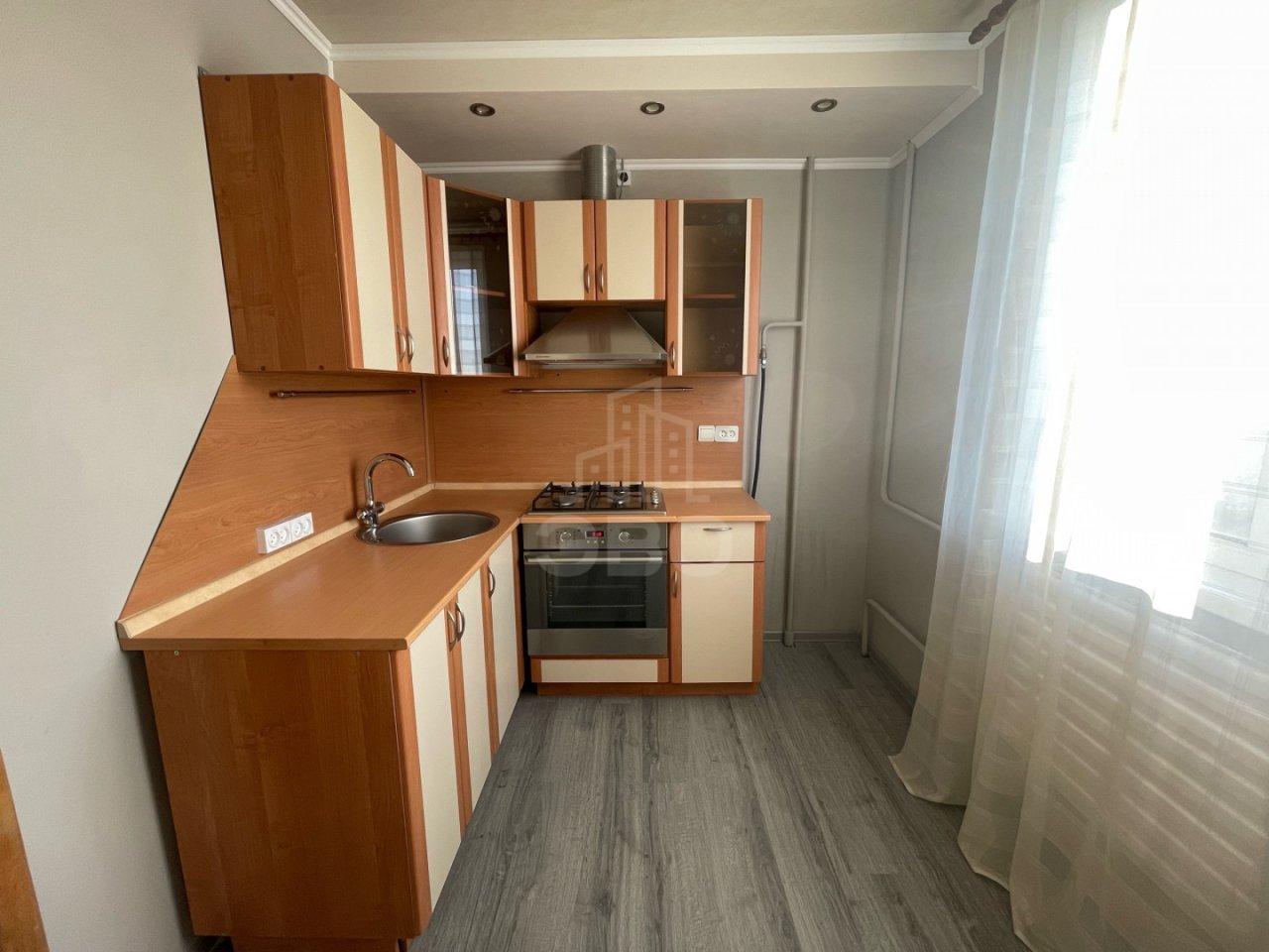 двухкомнатная квартира в Санкт-Петербурге по адресу: Малая Балканская ул., 42, к 1