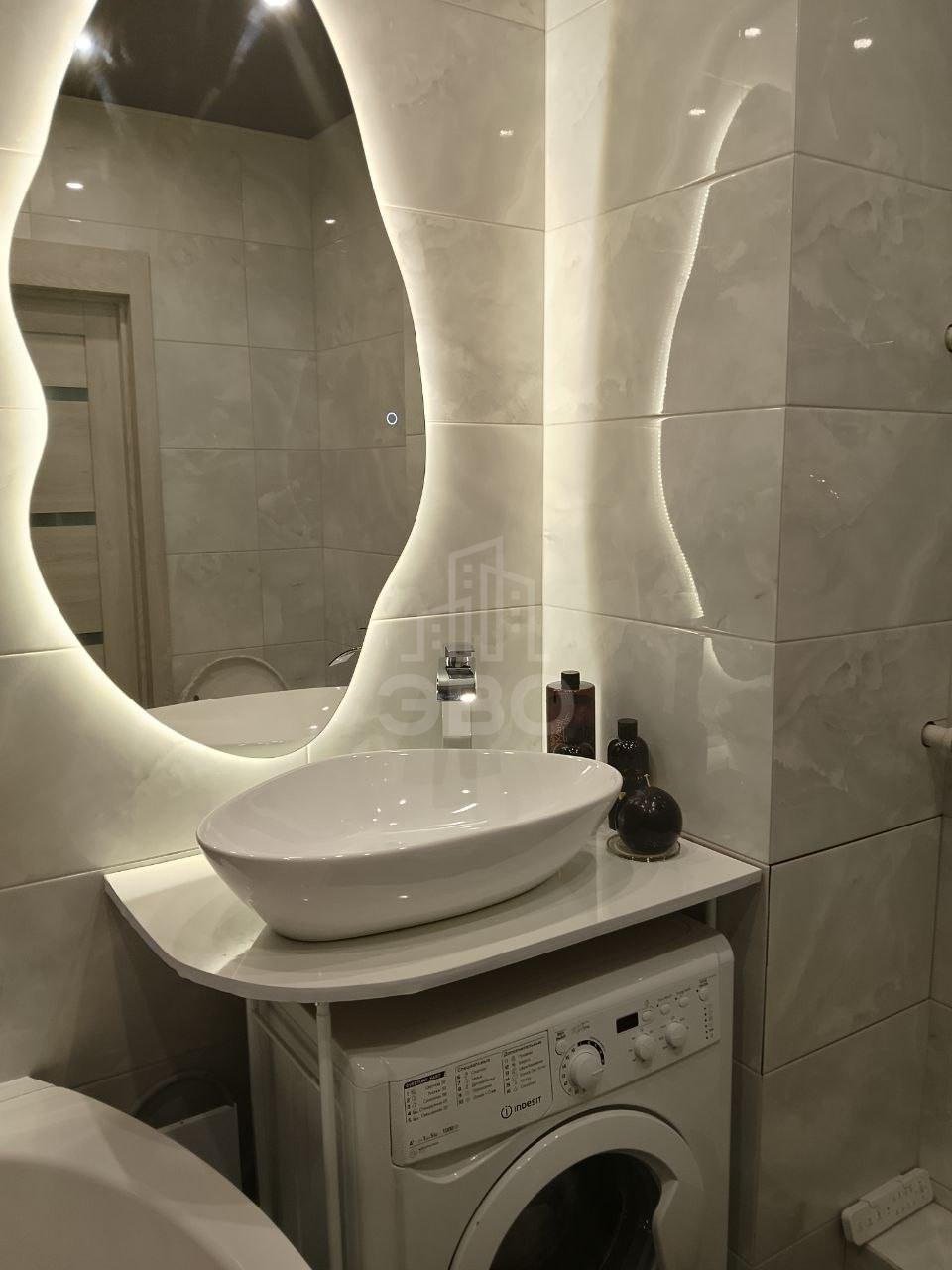 трехкомнатная квартира в Санкт-Петербурге по адресу: Днепропетровская ул., 37