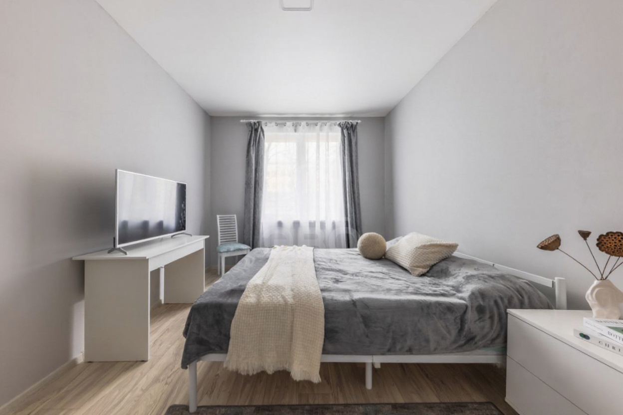 трехкомнатная квартира в Санкт-Петербурге по адресу: Днепропетровская ул., 37