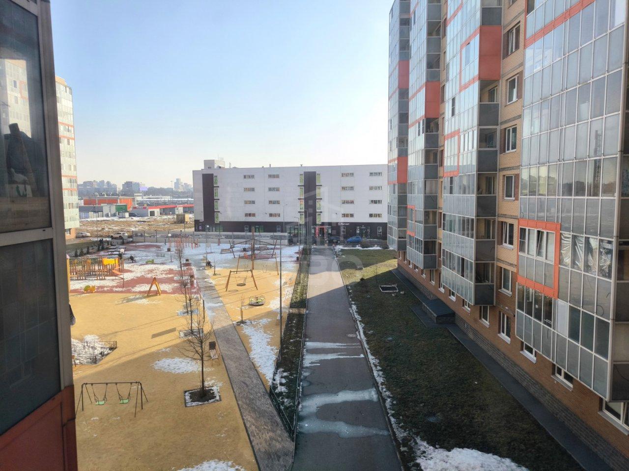 трехкомнатная квартира в Ленинградской области по адресу: Воронцовский б-р., 5, к 2