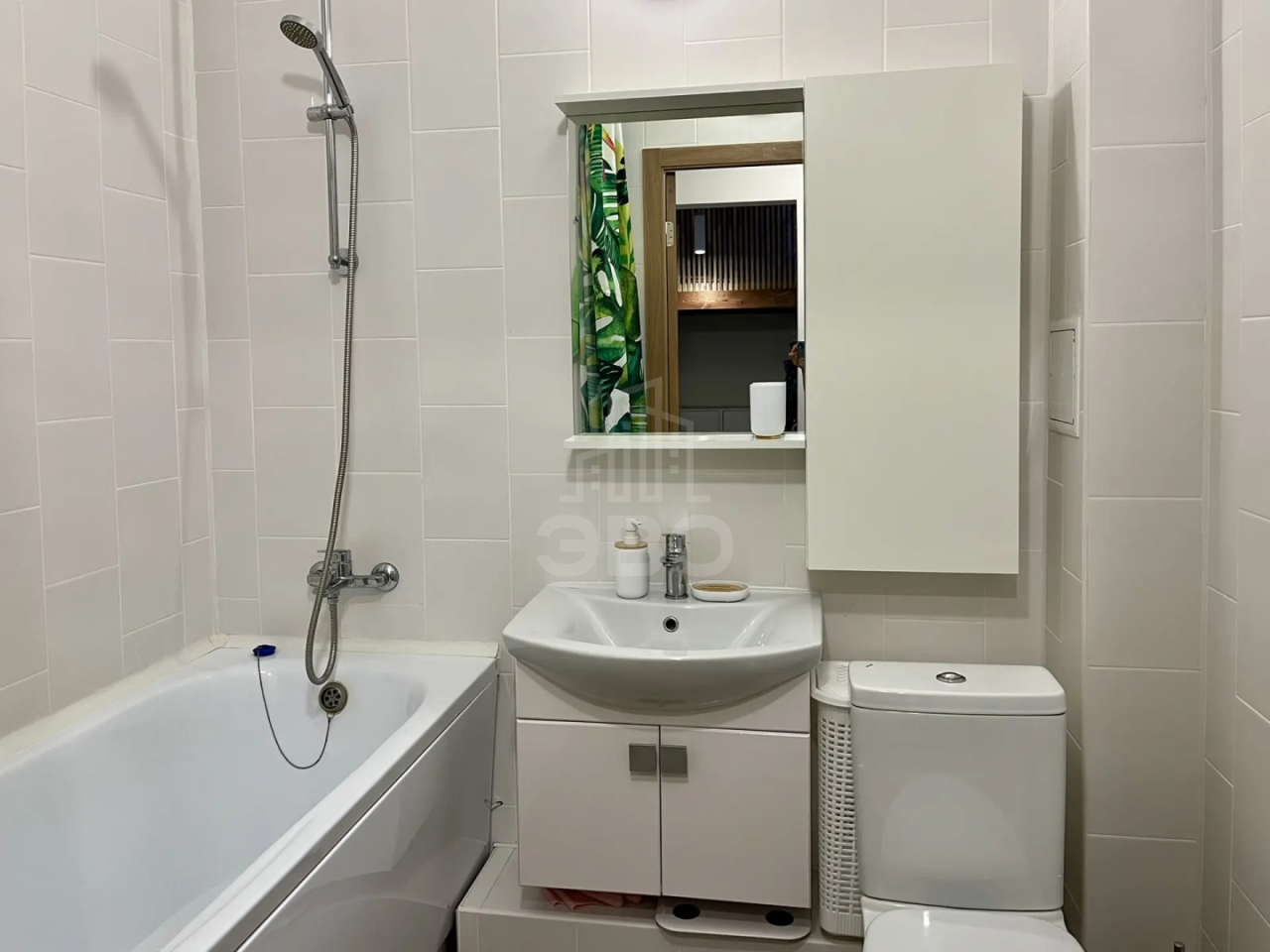 однокомнатная квартира в Санкт-Петербурге по адресу: Лидии Зверевой ул., 9, к 1, строение 1