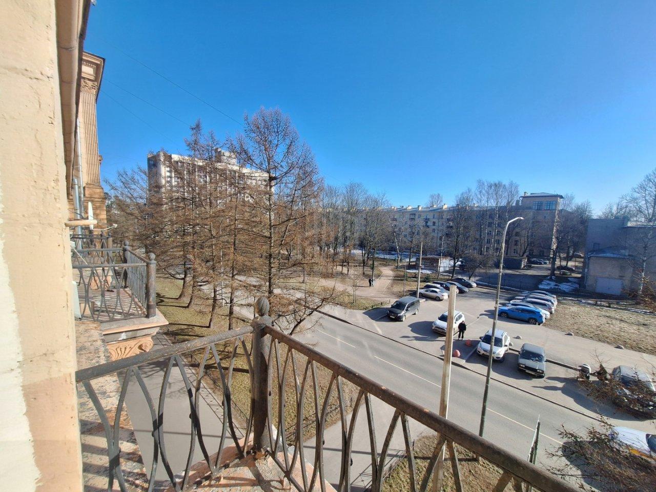 двухкомнатная квартира в Санкт-Петербурге по адресу: Энгельса проспект, 13, к 2