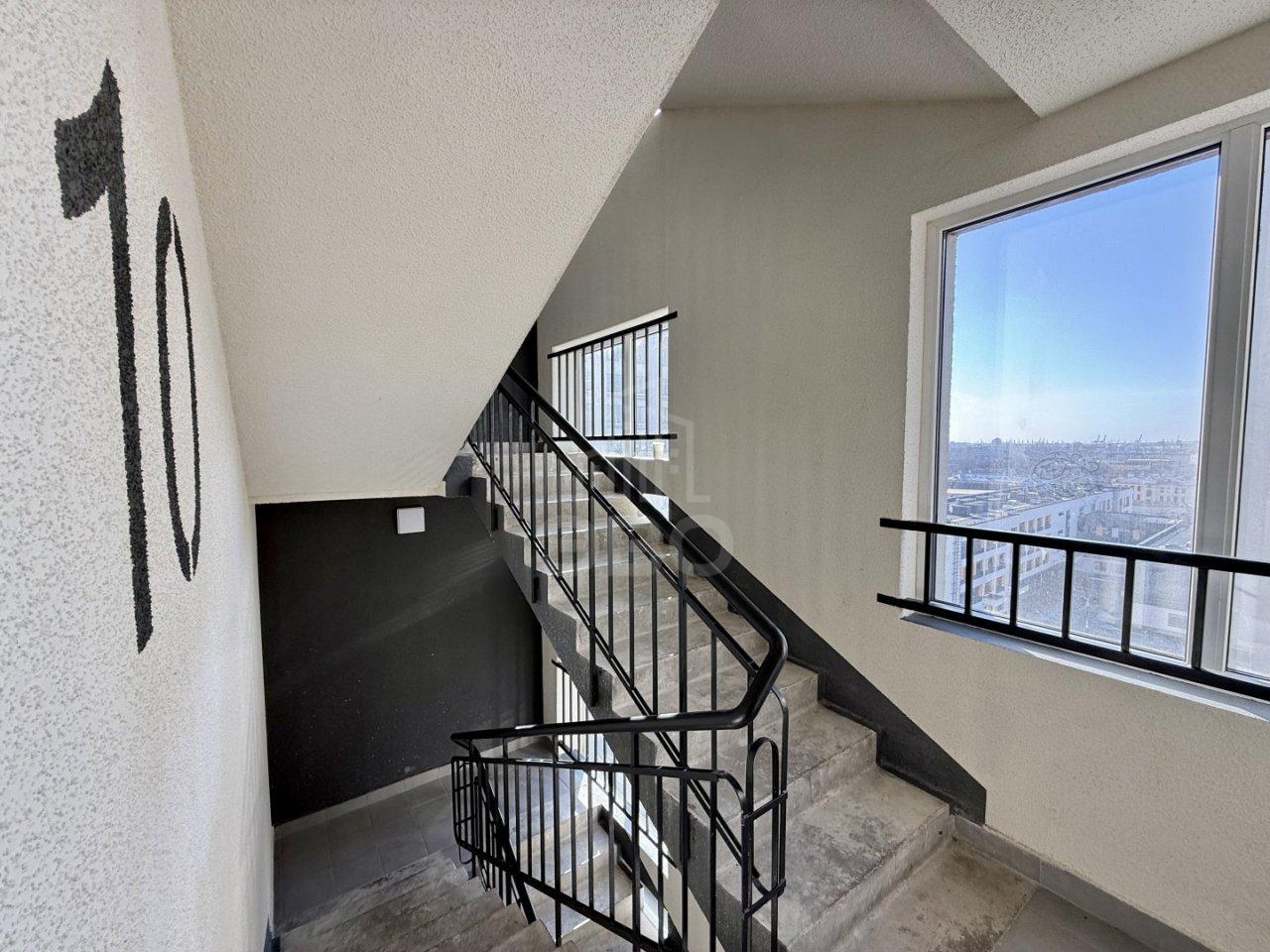 однокомнатная квартира в Санкт-Петербурге по адресу: Измайловский б-р., 9, строение 1