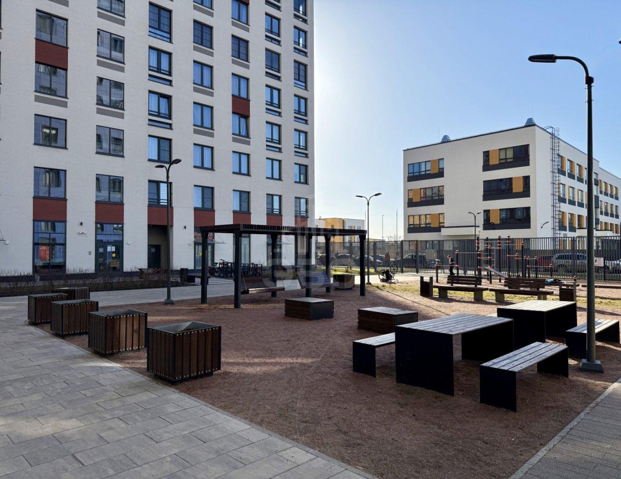 однокомнатная квартира в Санкт-Петербурге по адресу: Измайловский б-р., 9, строение 1