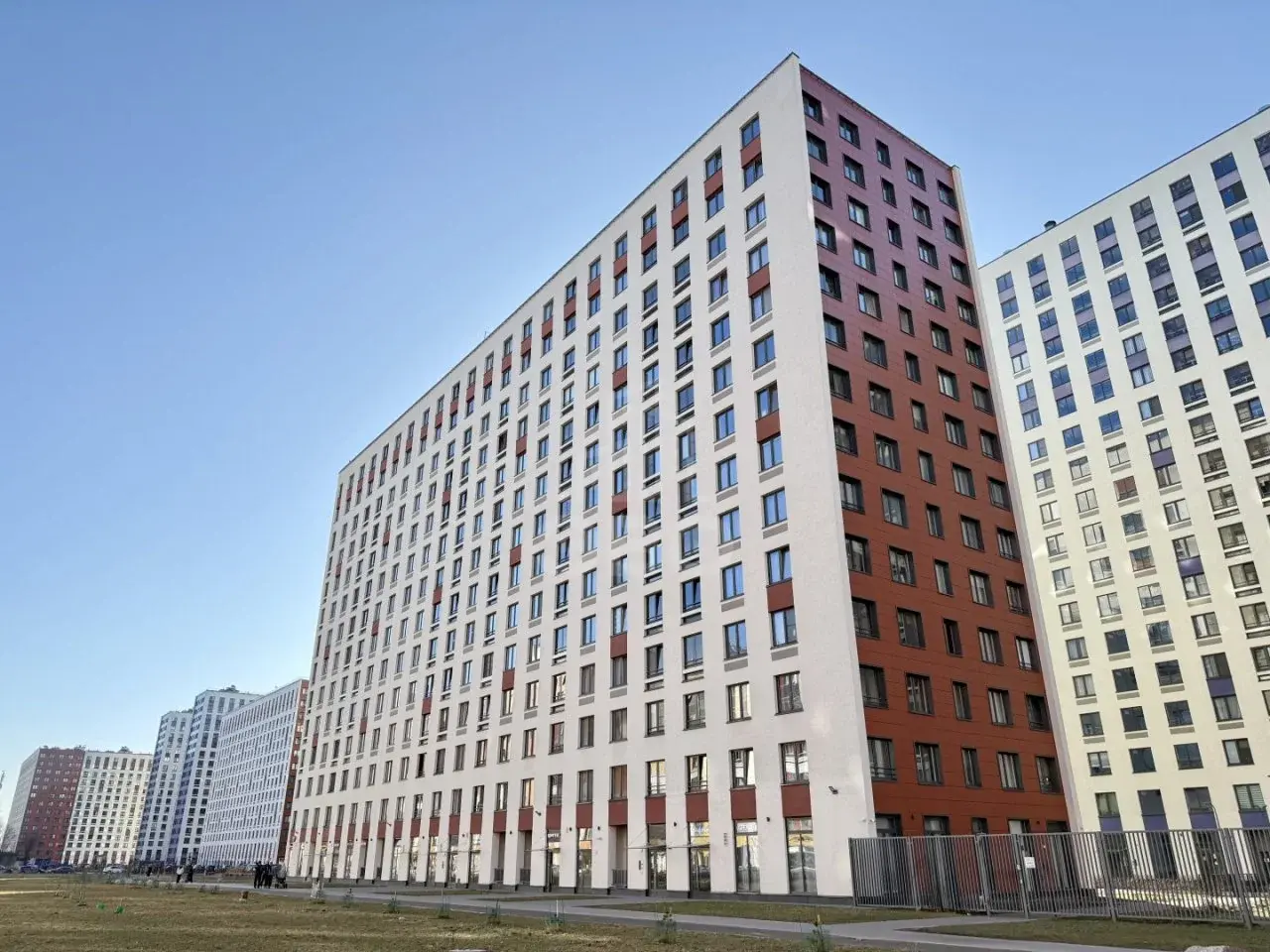 однокомнатная квартира в Санкт-Петербурге по адресу: Измайловский б-р., 9, строение 1