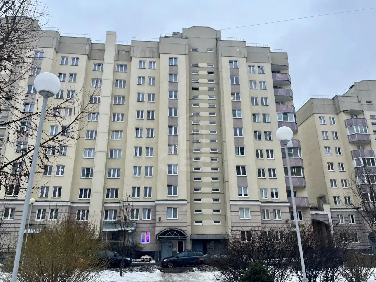 четырехкомнатная квартира в Санкт-Петербурге по адресу: Маршала Захарова ул., 16, к 1
