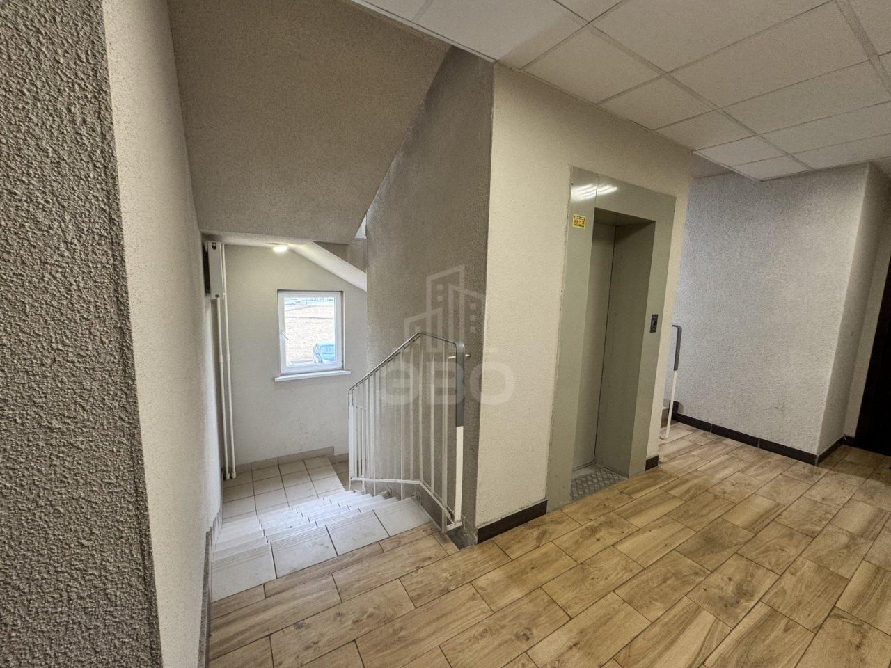 однокомнатная квартира в Ленинградской области по адресу: Тихвинская ул., 6, к 1