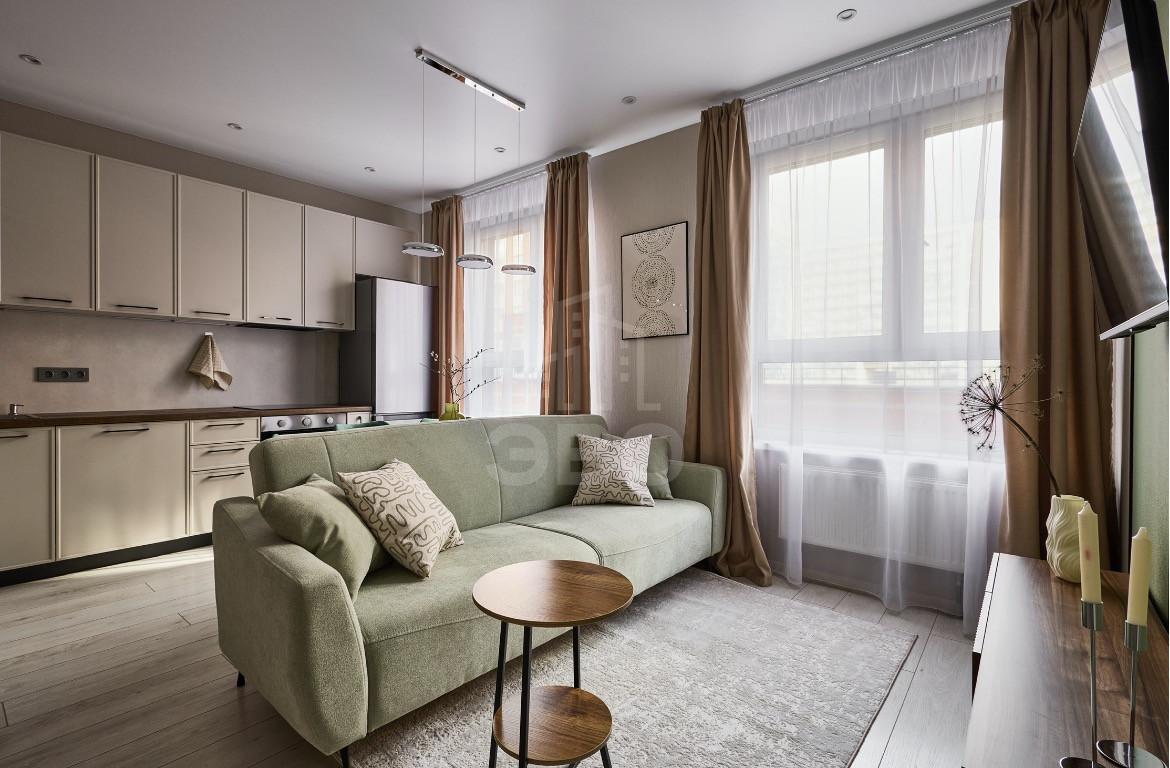 трехкомнатная квартира в Санкт-Петербурге по адресу: Планерная ул., 99, строение 1