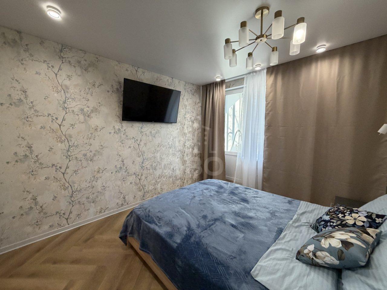 трехкомнатная квартира в Санкт-Петербурге по адресу: Большевиков проспект, 39, к 1, литера Ы