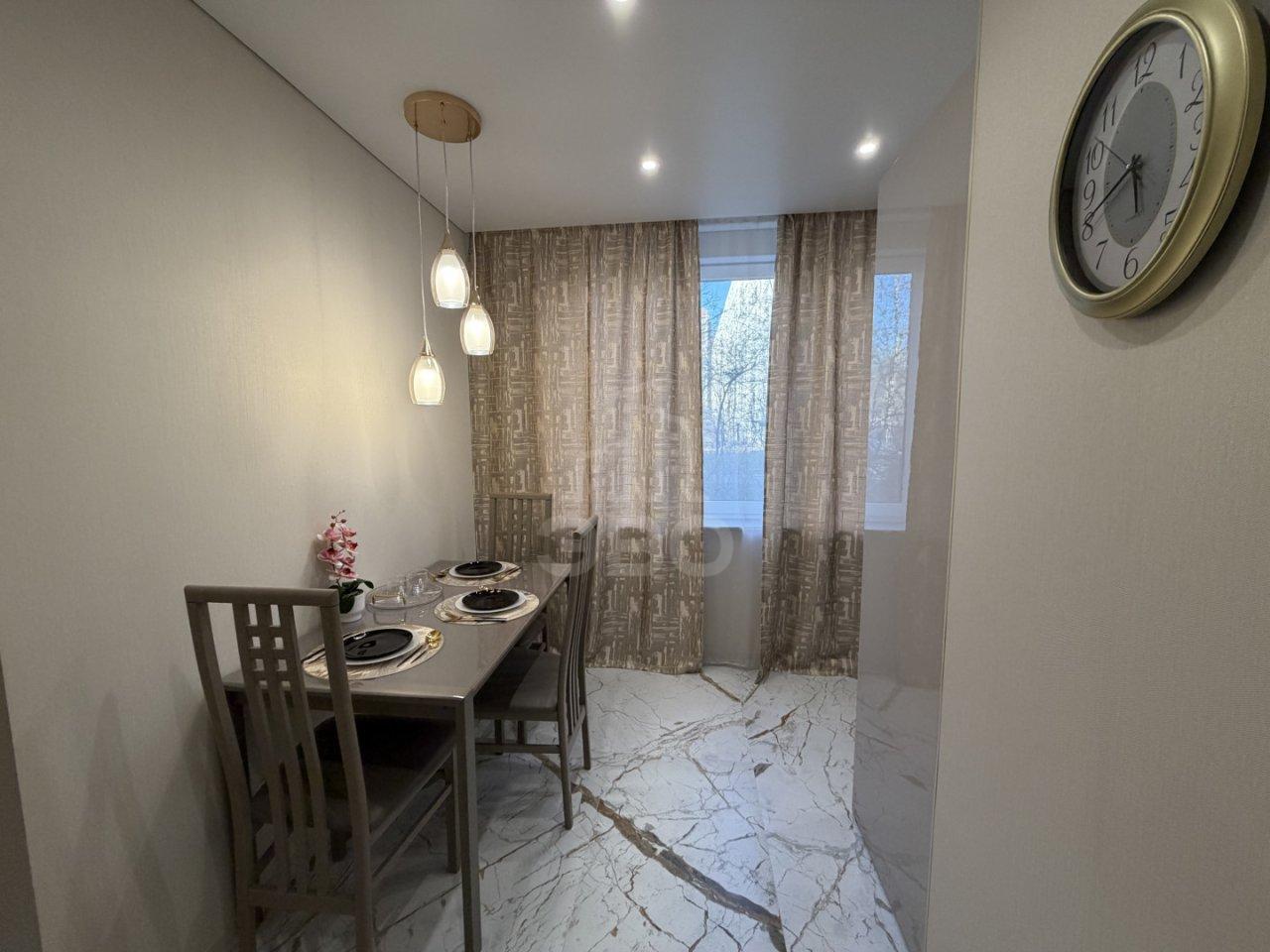 трехкомнатная квартира в Санкт-Петербурге по адресу: Большевиков проспект, 39, к 1, литера Ы