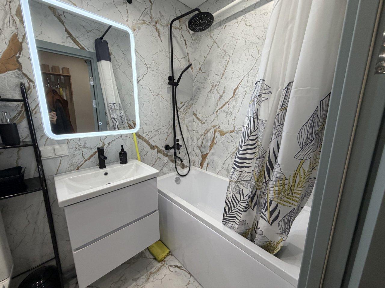 трехкомнатная квартира в Санкт-Петербурге по адресу: Большевиков проспект, 39, к 1, литера Ы