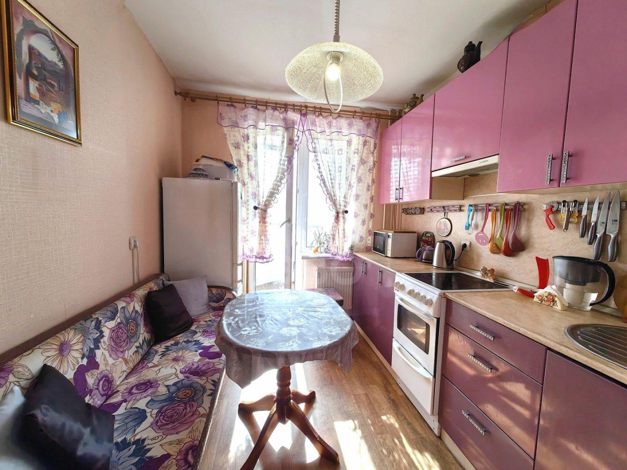 двухкомнатная квартира в Санкт-Петербурге по адресу: Маршала Казакова ул., 68, к 1