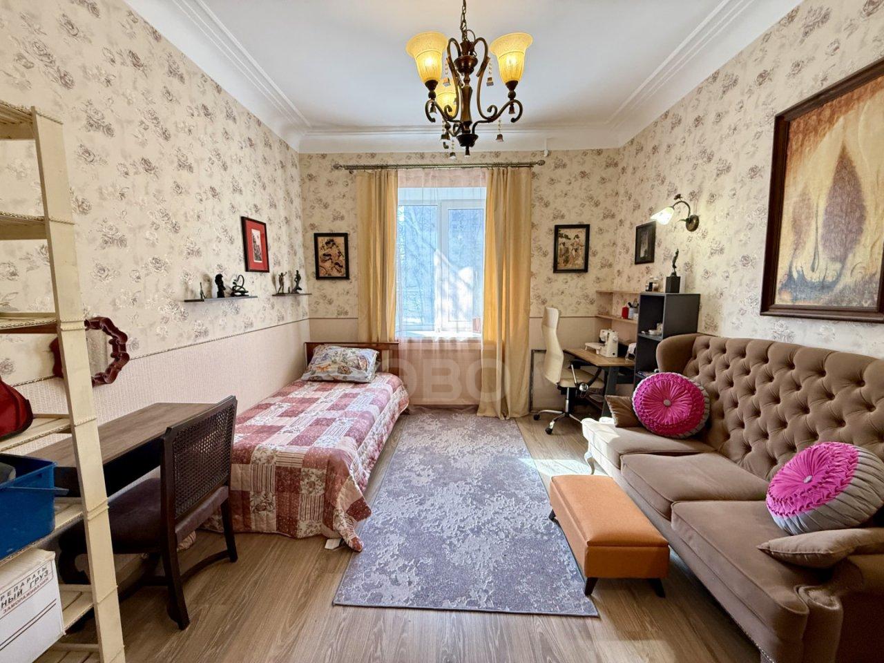 трехкомнатная квартира в Ленинградской области по адресу: Красноармейский проспект, 15