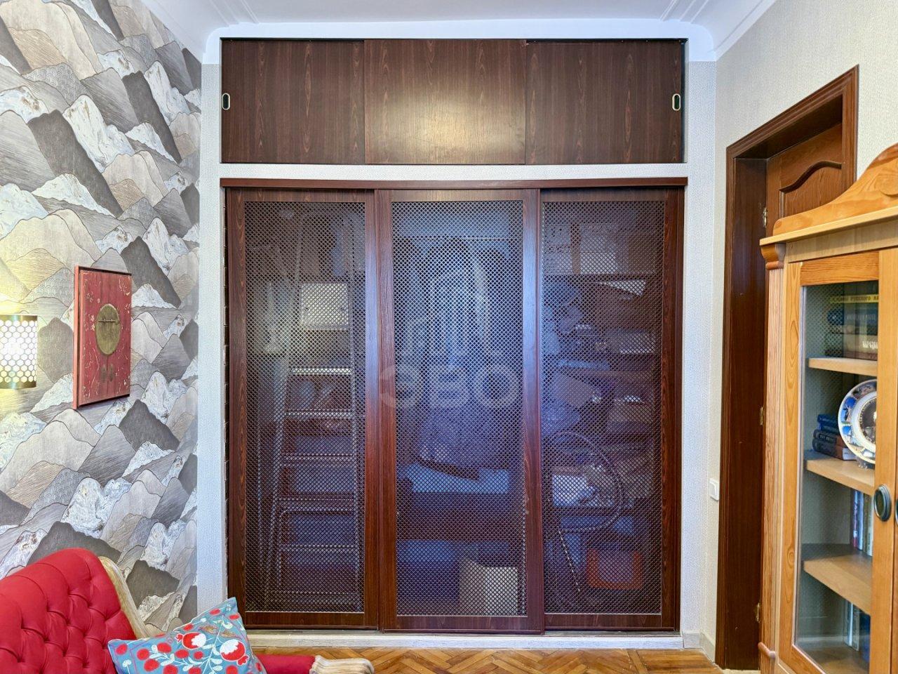 трехкомнатная квартира в Ленинградской области по адресу: Красноармейский проспект, 15