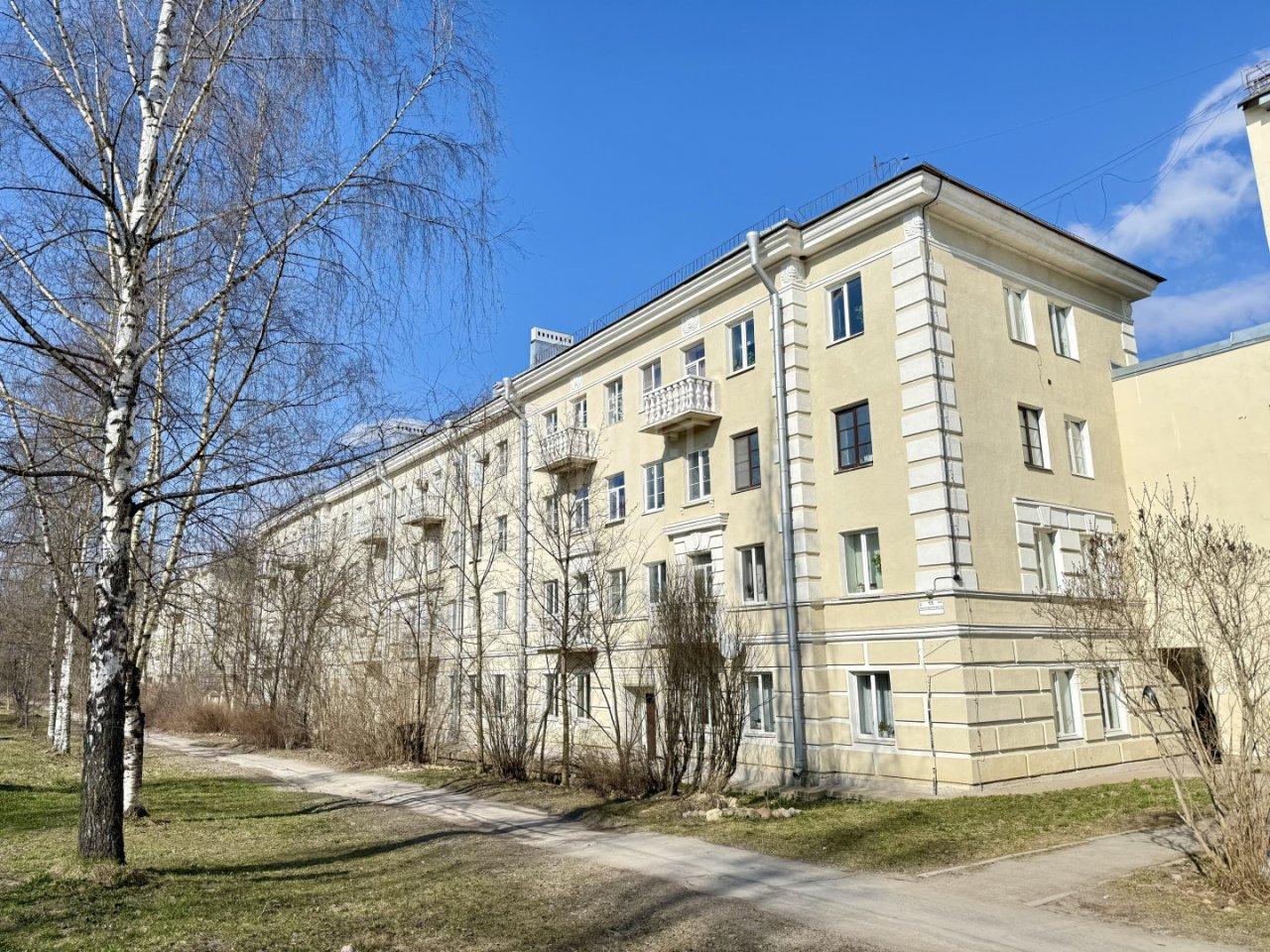 трехкомнатная квартира в Ленинградской области по адресу: Красноармейский проспект, 15