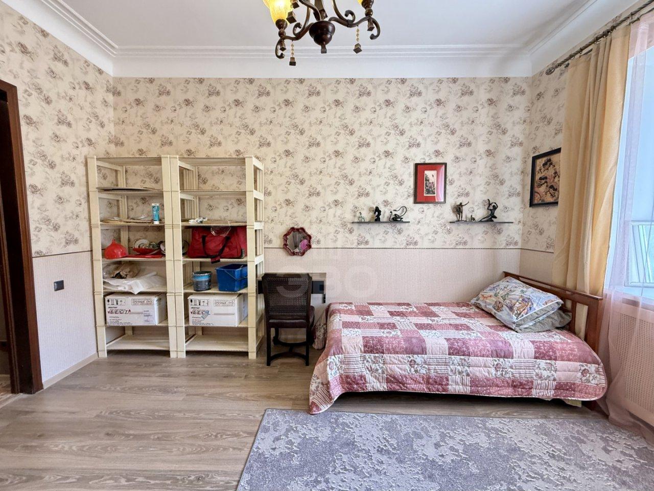 трехкомнатная квартира в Ленинградской области по адресу: Красноармейский проспект, 15