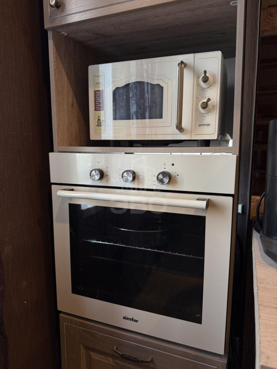 трехкомнатная квартира в Ленинградской области по адресу: Красноармейский проспект, 15