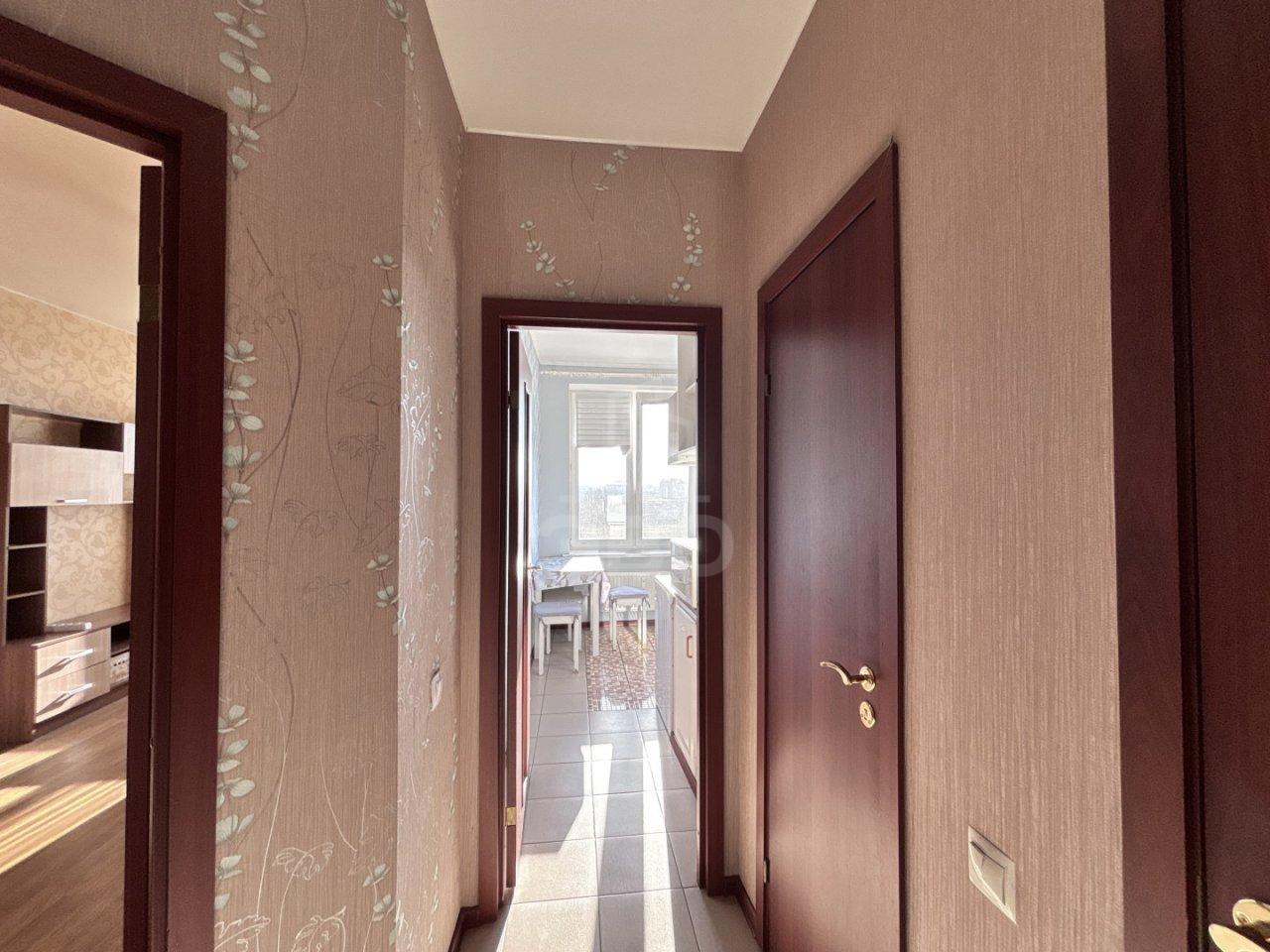 однокомнатная квартира в Санкт-Петербурге по адресу: Мебельная ул., 19, к 2