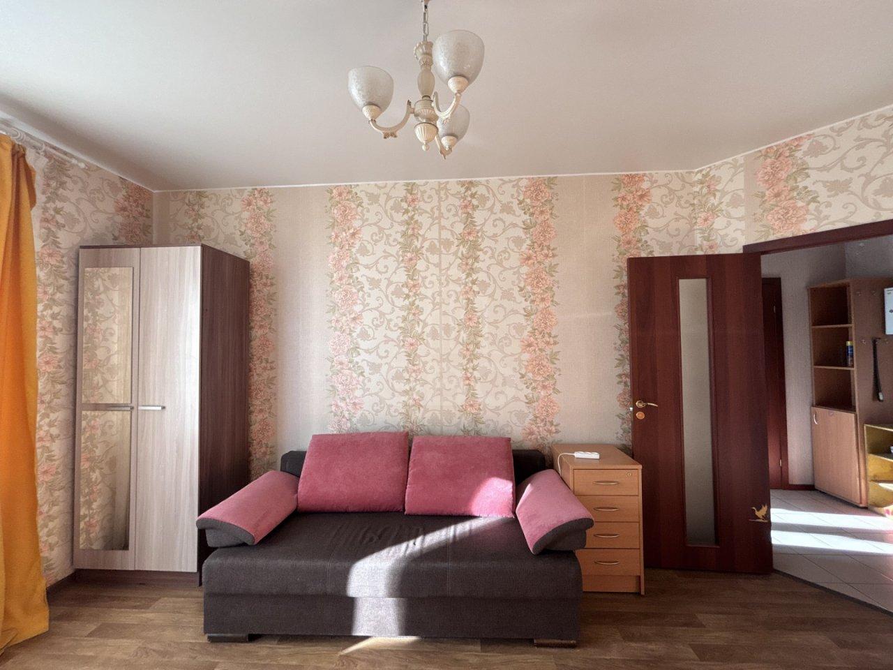 однокомнатная квартира в Санкт-Петербурге по адресу: Мебельная ул., 19, к 2