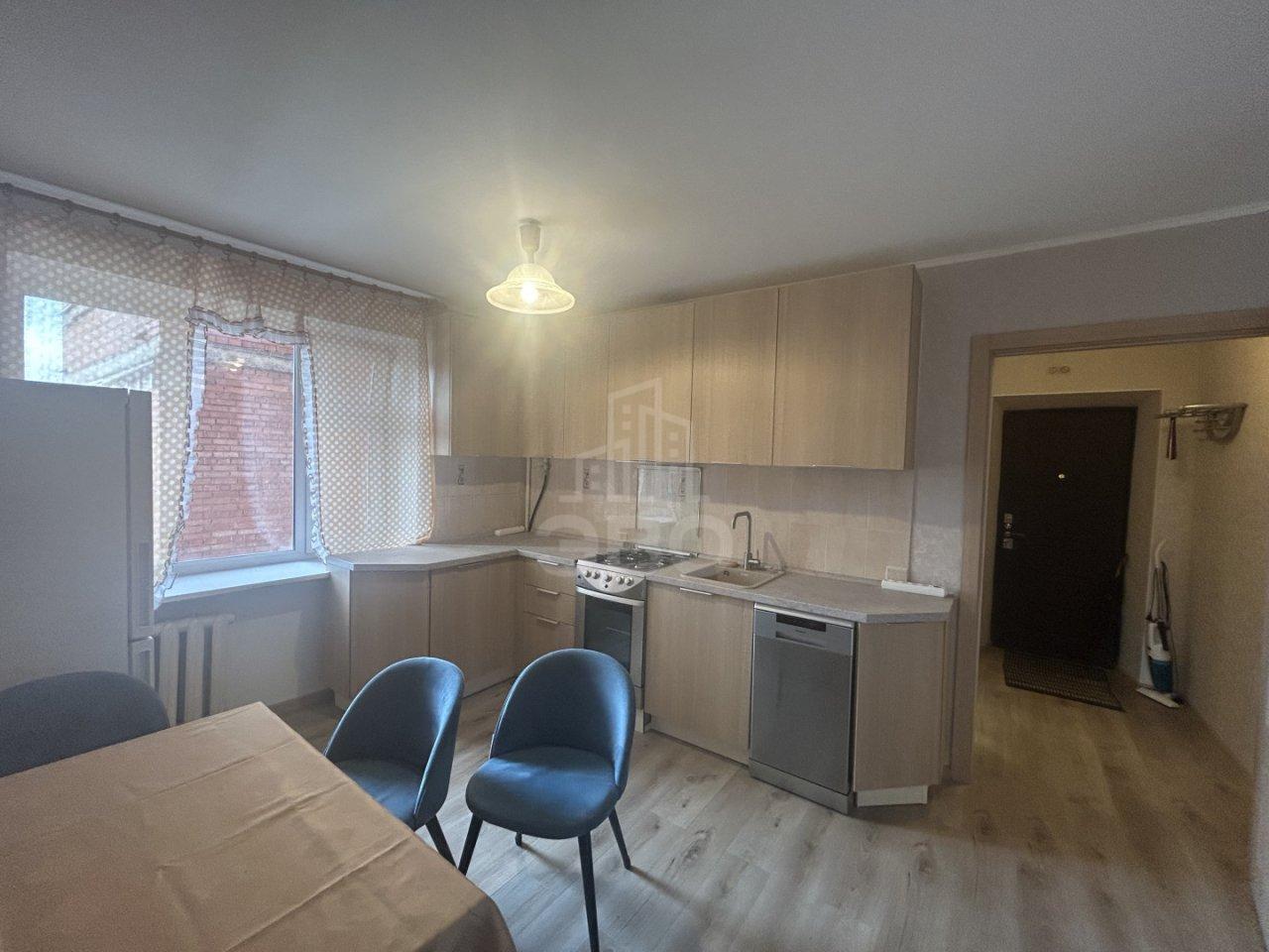 двухкомнатная квартира в Санкт-Петербурге по адресу: Дибуновская ул., 37