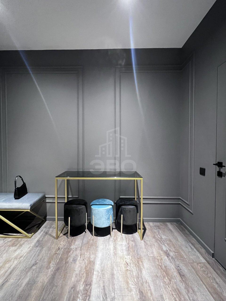 трехкомнатная квартира в Санкт-Петербурге по адресу: Смоленская ул., 18