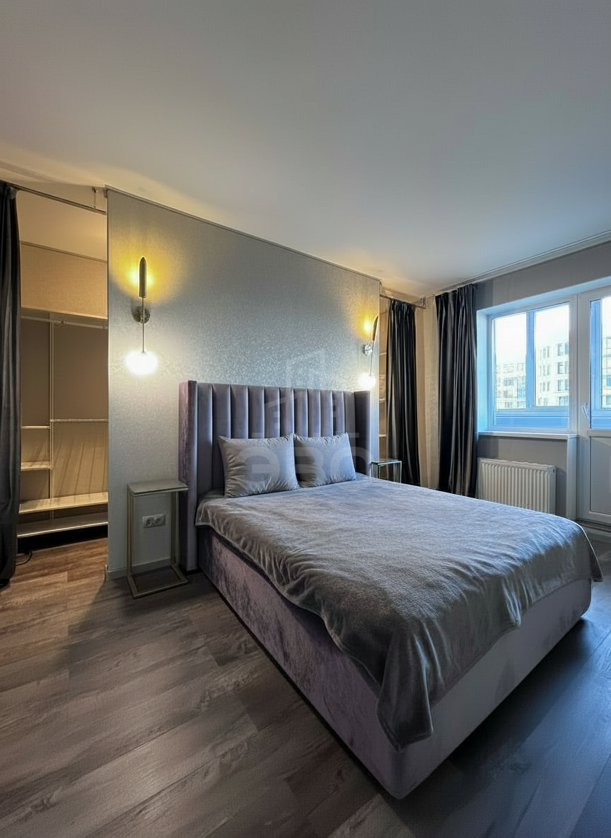 трехкомнатная квартира в Санкт-Петербурге по адресу: Смоленская ул., 18