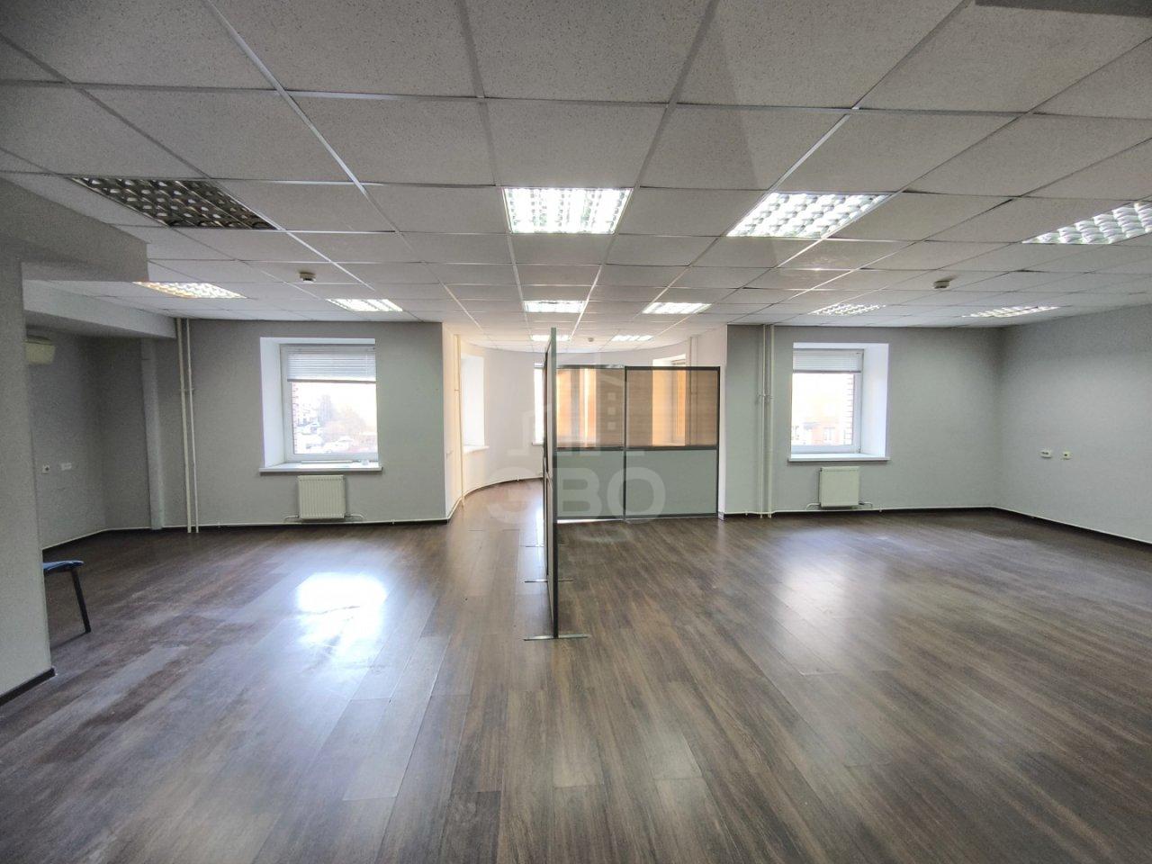 коммерция в Санкт-Петербурге по адресу: Коломяжский проспект, 28, к 3