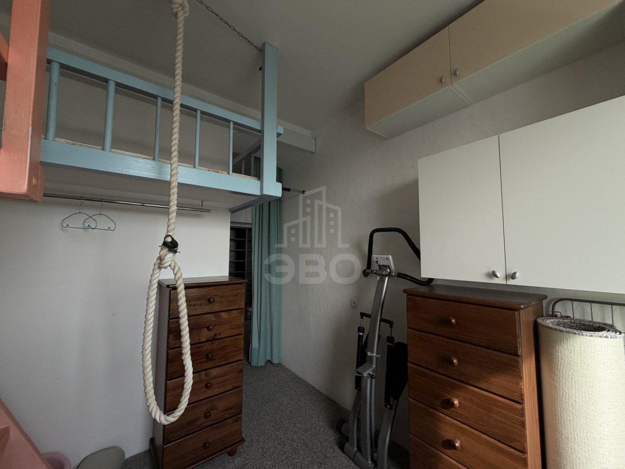 трехкомнатная квартира в Санкт-Петербурге по адресу: Шостаковича ул., 3, к 1