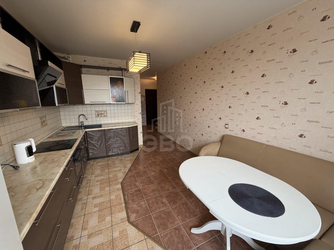 двухкомнатная квартира в Санкт-Петербурге по адресу: Есенина ул., 1, к 1