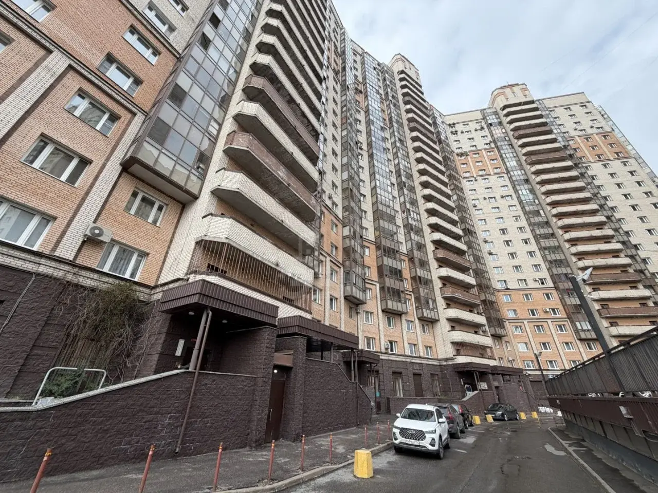 двухкомнатная квартира в Санкт-Петербурге по адресу: Есенина ул., 1, к 1