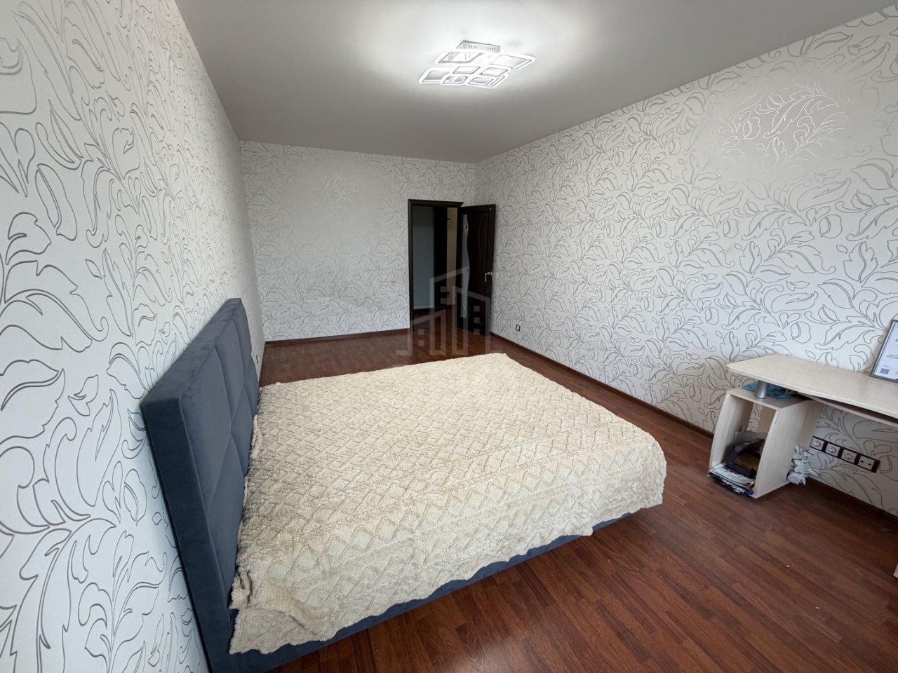 двухкомнатная квартира в Санкт-Петербурге по адресу: Есенина ул., 1, к 1