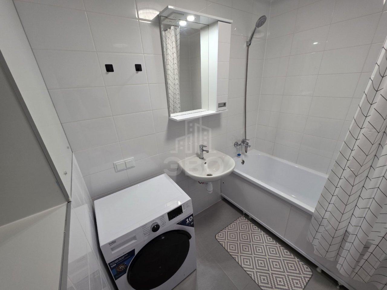 двухкомнатная квартира в Ленинградской области по адресу: Голландская ул., 14, к 1