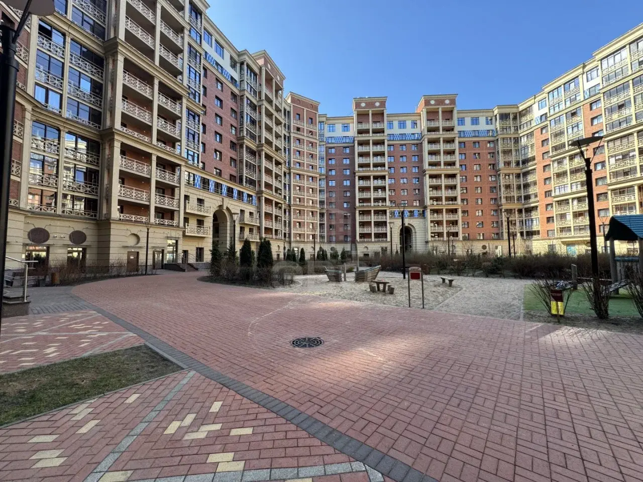 однокомнатная квартира в Санкт-Петербурге по адресу: Плесецкая ул., 2, строение 1