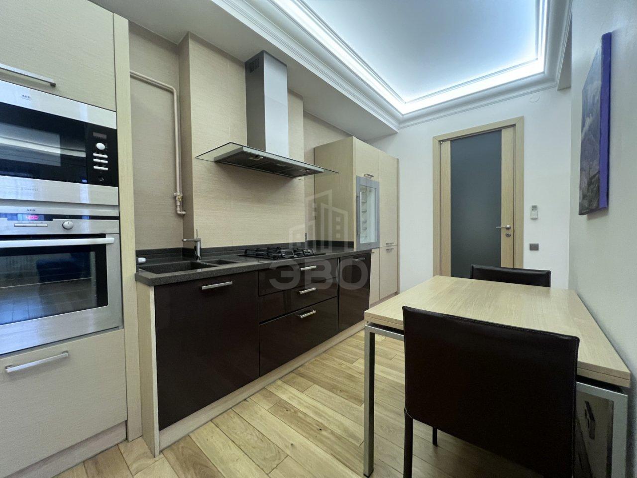 двухкомнатная квартира в Санкт-Петербурге по адресу: Конногвардейский б-р., 13