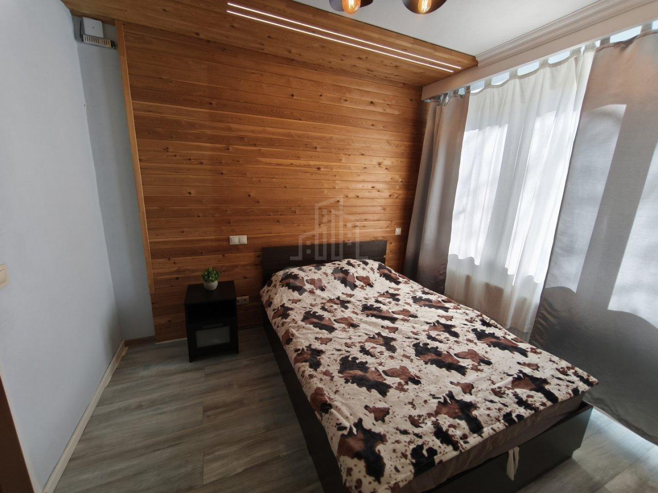 двухкомнатная квартира в Санкт-Петербурге по адресу: Тельмана ул., 52