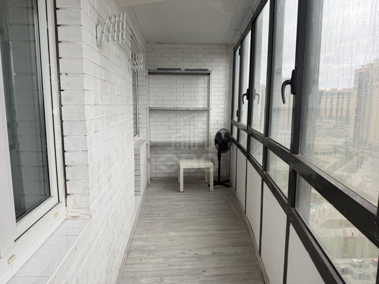 трехкомнатная квартира в Санкт-Петербурге по адресу: Фёдора Абрамова ул., 4