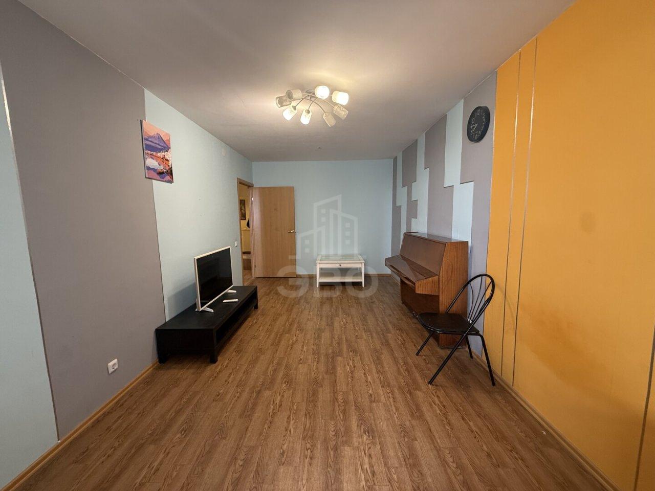 трехкомнатная квартира в Санкт-Петербурге по адресу: Фёдора Абрамова ул., 4