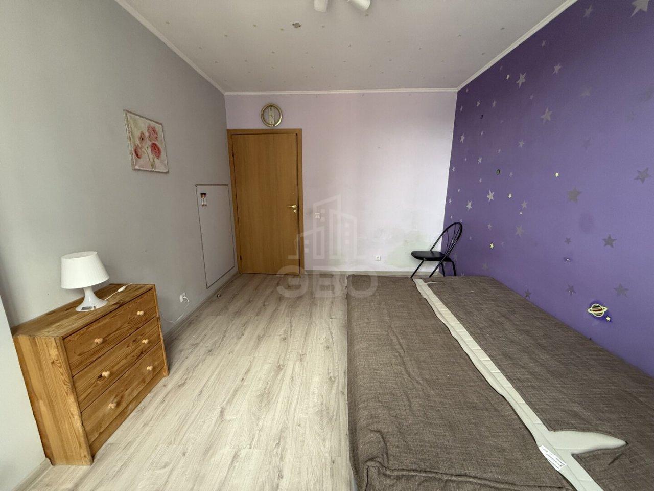 трехкомнатная квартира в Санкт-Петербурге по адресу: Фёдора Абрамова ул., 4