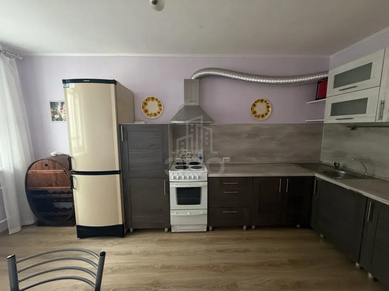 трехкомнатная квартира в Санкт-Петербурге по адресу: Фёдора Абрамова ул., 4
