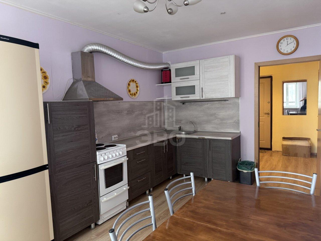 трехкомнатная квартира в Санкт-Петербурге по адресу: Фёдора Абрамова ул., 4