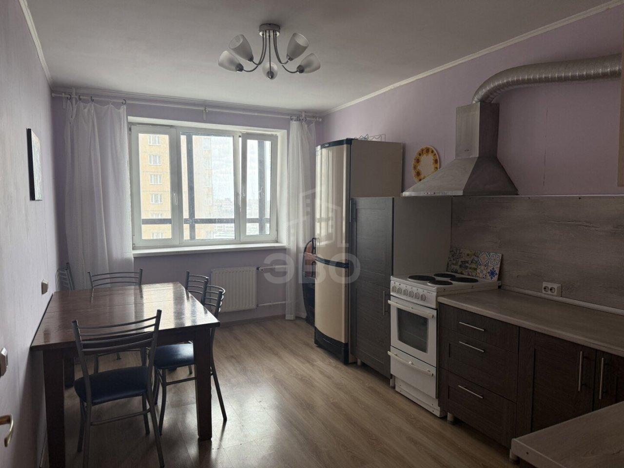 трехкомнатная квартира в Санкт-Петербурге по адресу: Фёдора Абрамова ул., 4