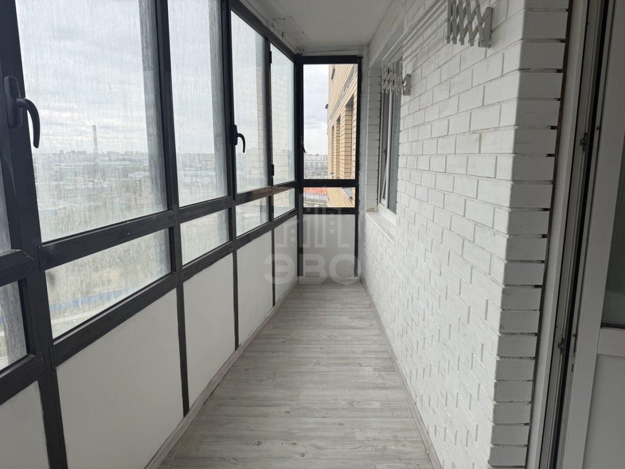 трехкомнатная квартира в Санкт-Петербурге по адресу: Фёдора Абрамова ул., 4