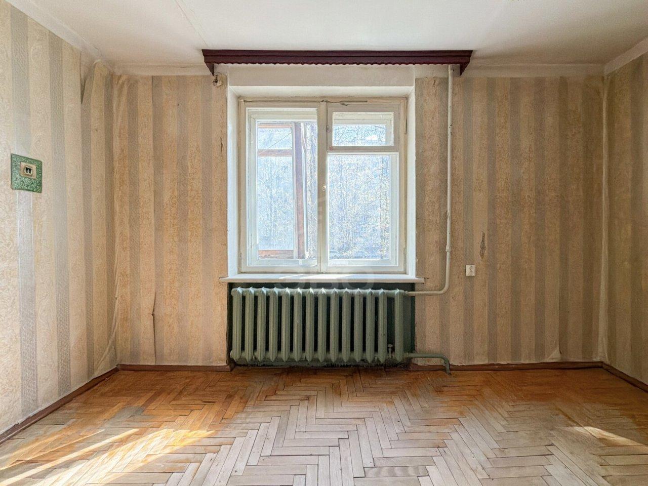 трехкомнатная квартира в Санкт-Петербурге по адресу: Стойкости ул., 15